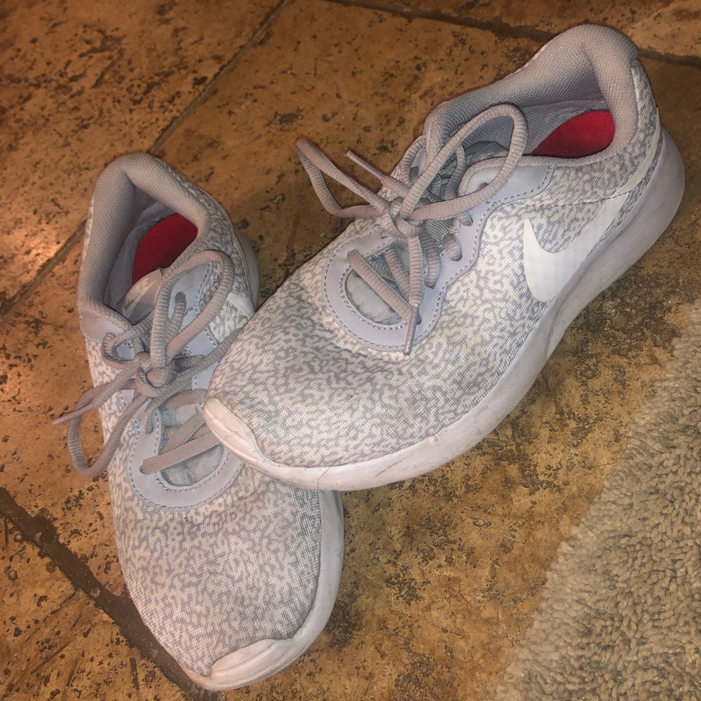 Nike tennis shoes